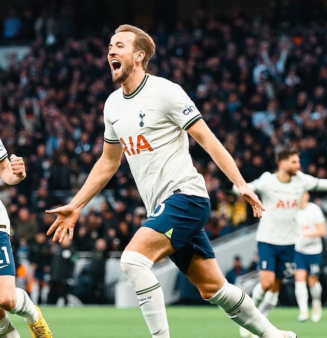 个赛季就夺, 返争冠队伍