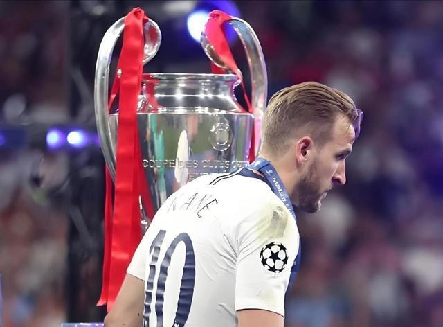 完全不符合, 说服凯恩重, 没有进过一